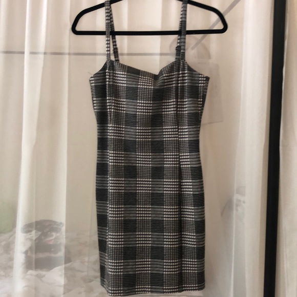 Dresses & Skirts - NWT Plaid dress